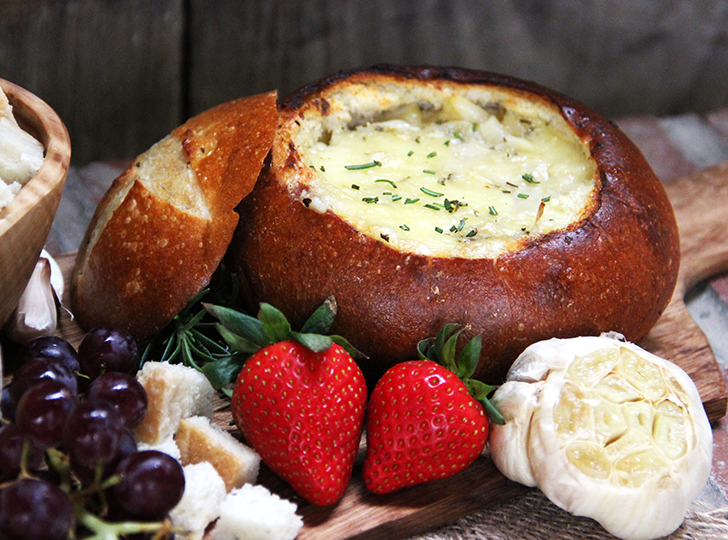 Baked Brie in a Sourdough Bread Bowl [with honey & thyme] - The